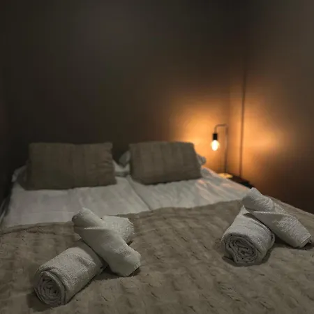 Shaman Village - & Glass Igloos מלון *