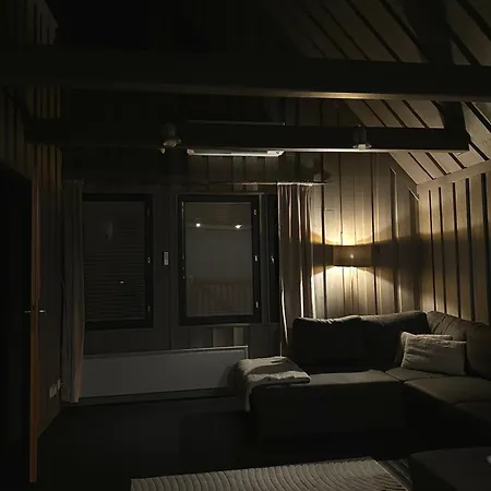 Shaman Village - & Glass Igloos רובניימי